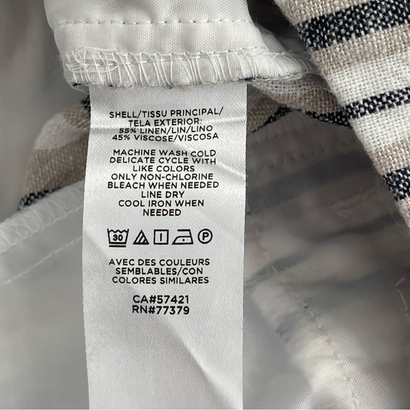 Ann Taylor linen blend striped shorts. Size 12 - Picture 7 of 8